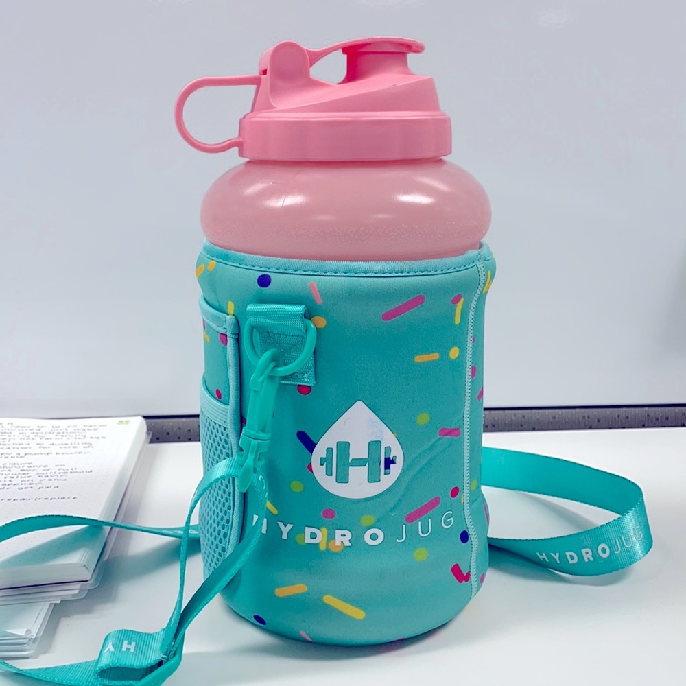 Light Pink Hydrojug with Sprinkles V2 sleeve